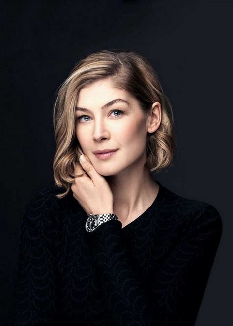 rosamund pike sexy pictures|Women We Love: Rosamund Pike (33 Photos)